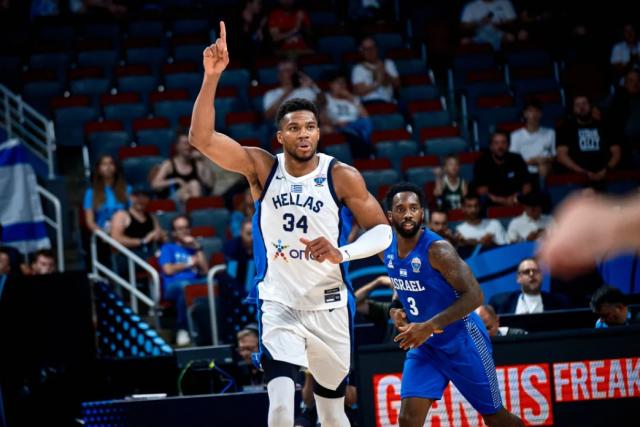 用户体验-没防守三秒照样统治！字母哥欧锦赛连续10场25+10